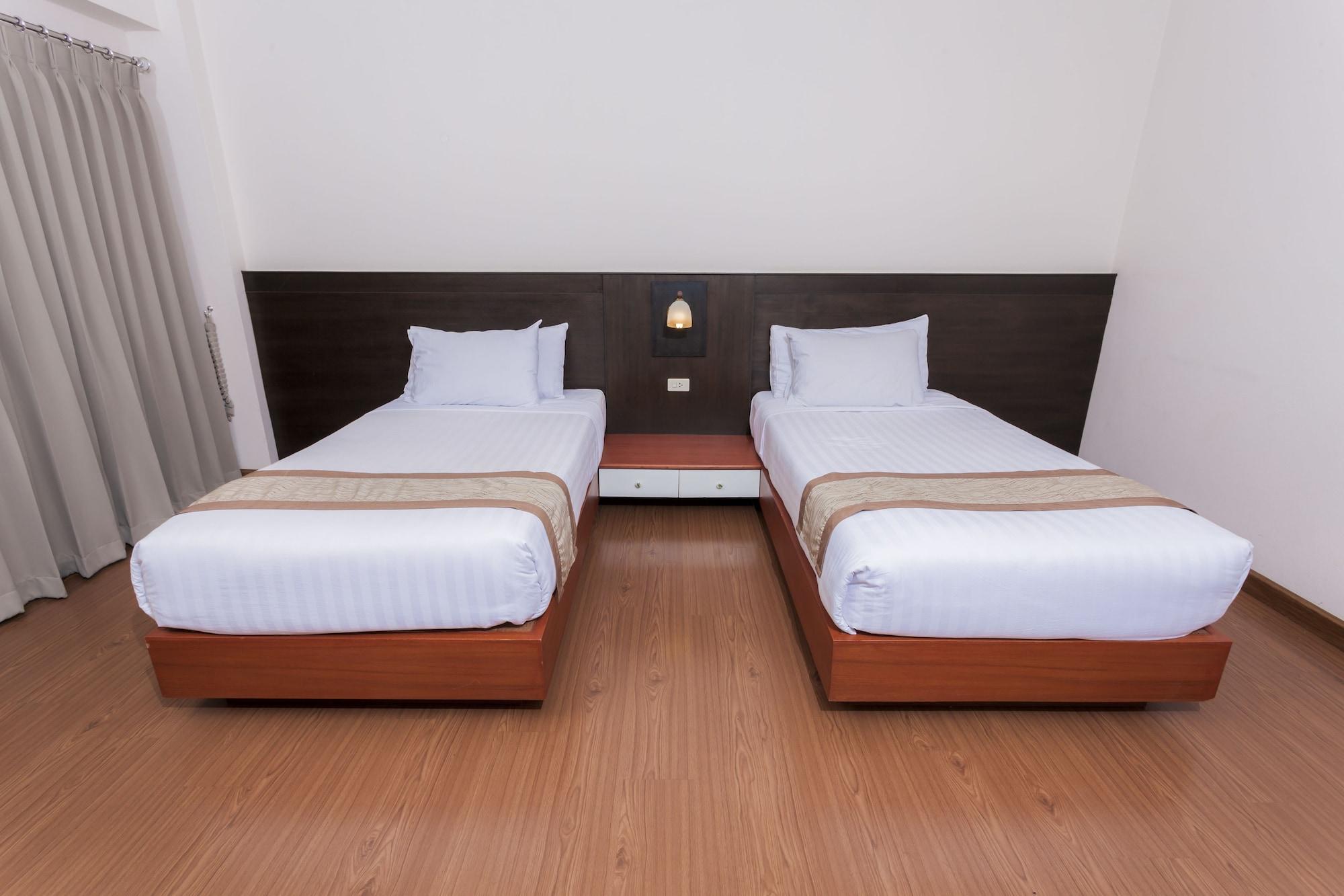 Pimann Inn Hotel Чианг Рай Екстериор снимка