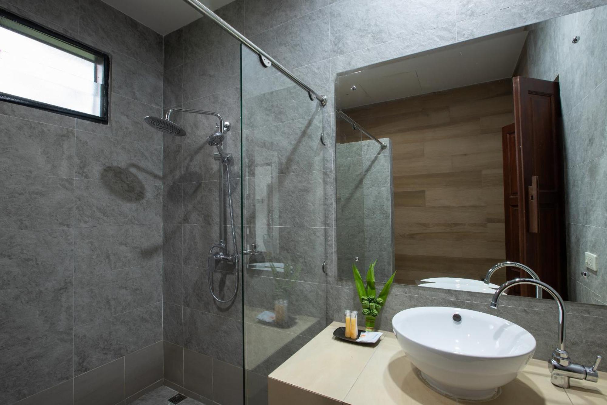 Pimann Inn Hotel Чианг Рай Екстериор снимка